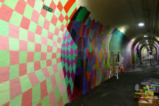 Illustration for article titled This Subway Tunnel Looks Like A Portal To A Psychedelic Fantasy World